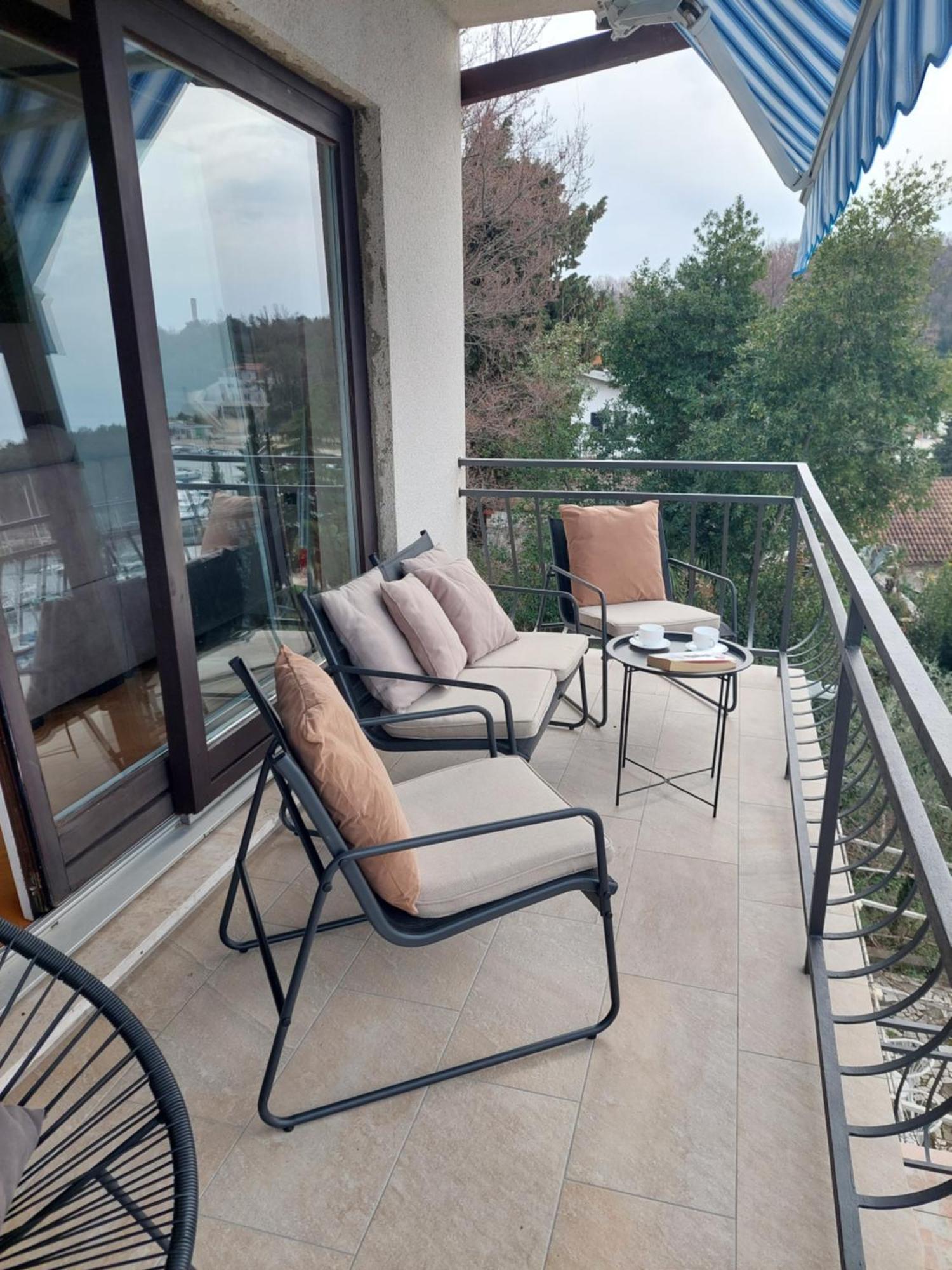 Apartman Marija II Omisalj Exterior photo